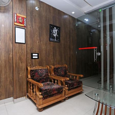 Oyo 8232 Hotel Krb Paradise Dehradun Esterno foto