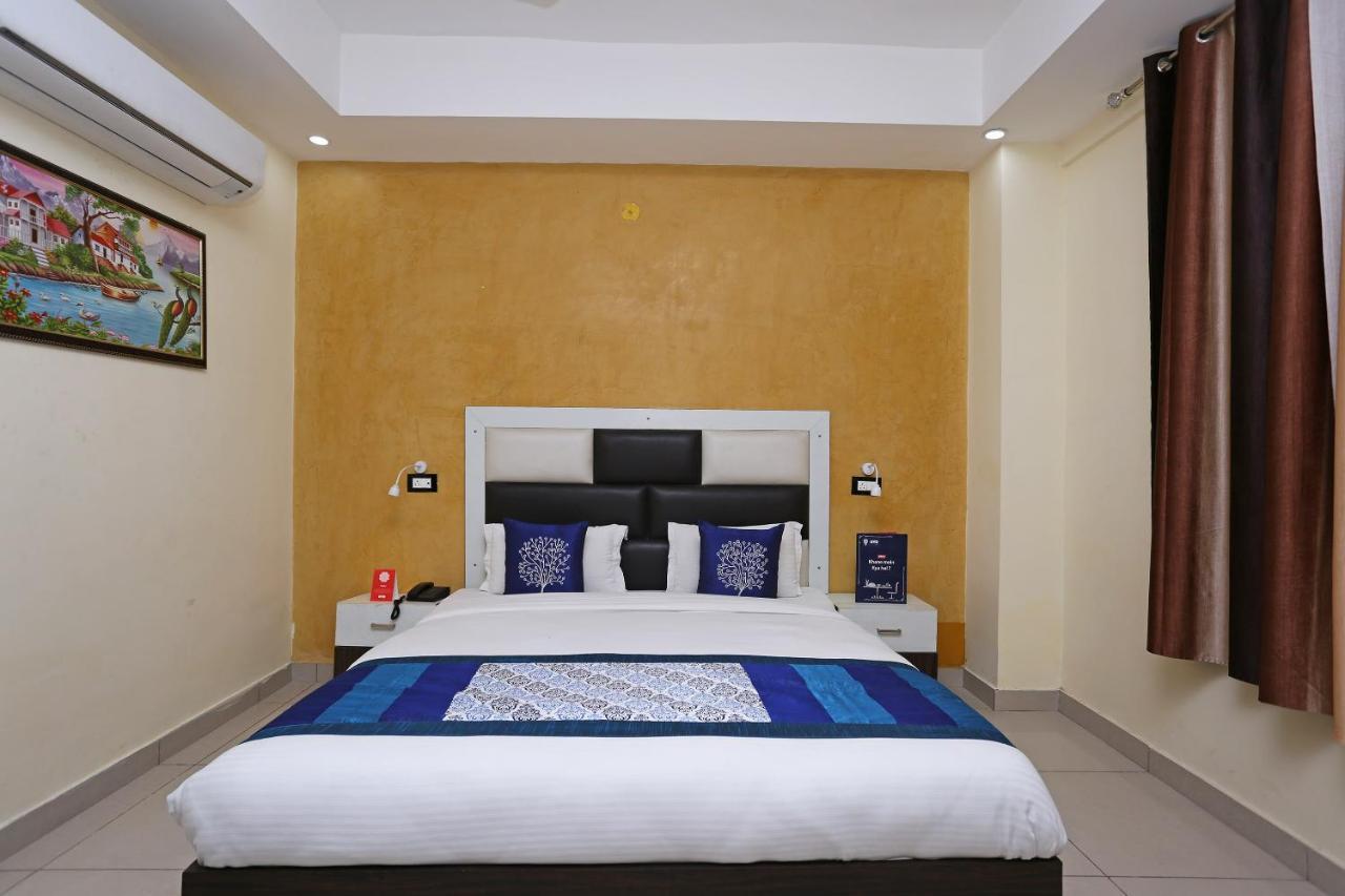 Oyo 8232 Hotel Krb Paradise Dehradun Esterno foto
