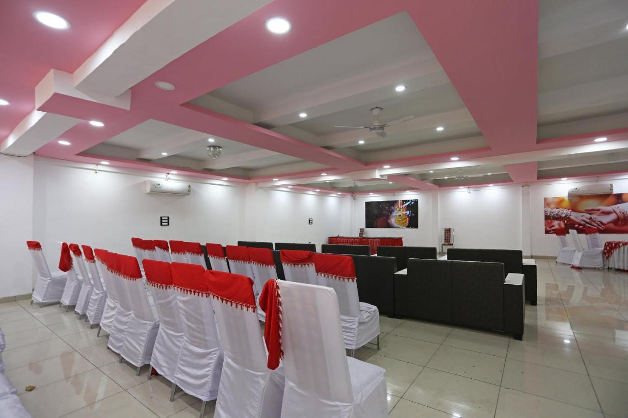 Oyo 8232 Hotel Krb Paradise Dehradun Esterno foto