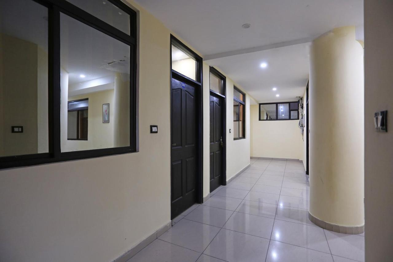 Oyo 8232 Hotel Krb Paradise Dehradun Esterno foto
