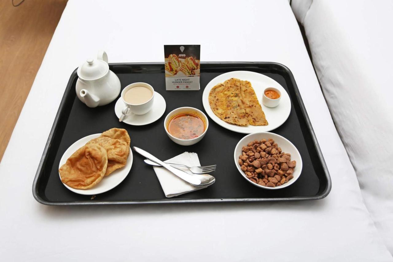 Oyo 8232 Hotel Krb Paradise Dehradun Esterno foto